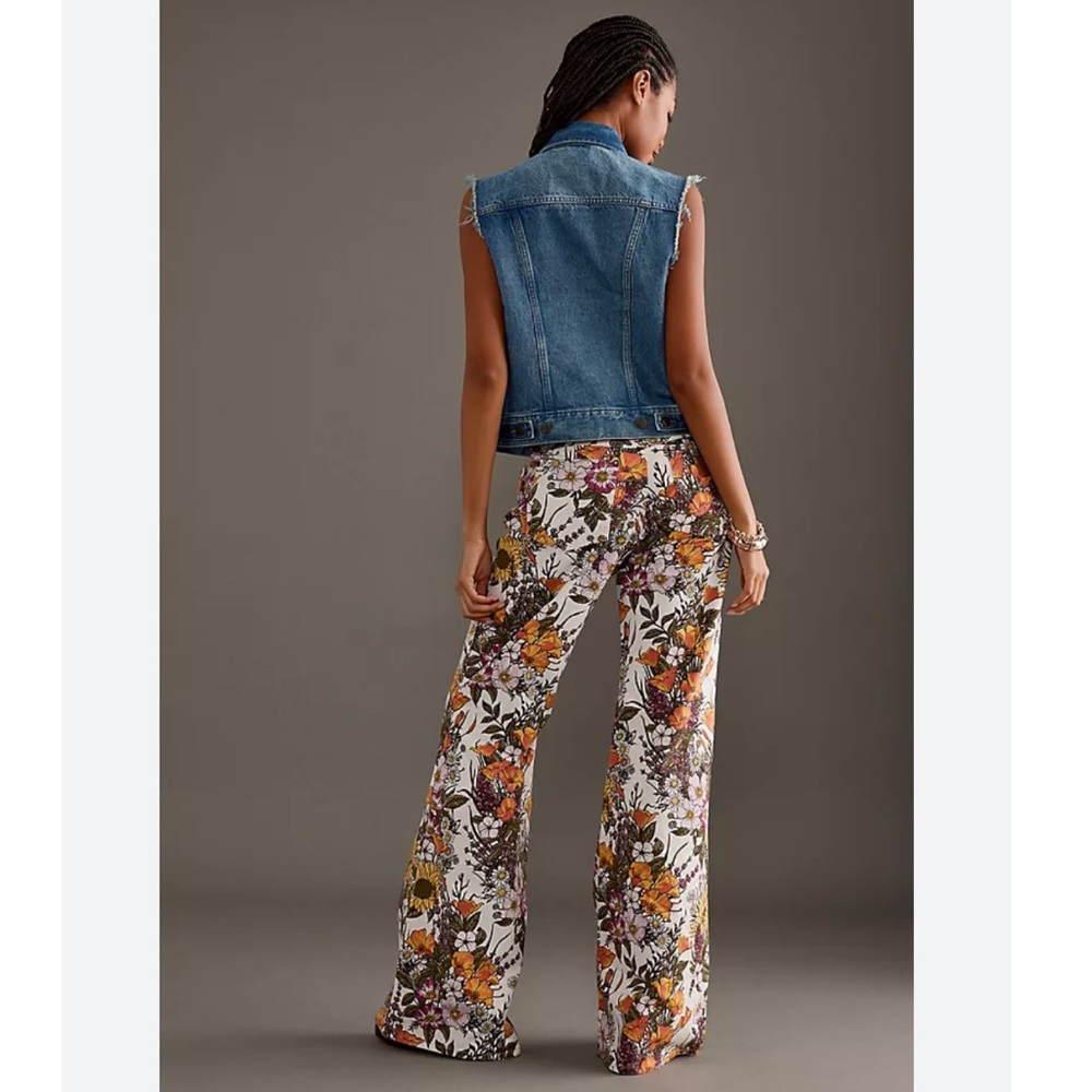 Wrangler Wanderer Floral Flare Jeans - Picture 4 of 15